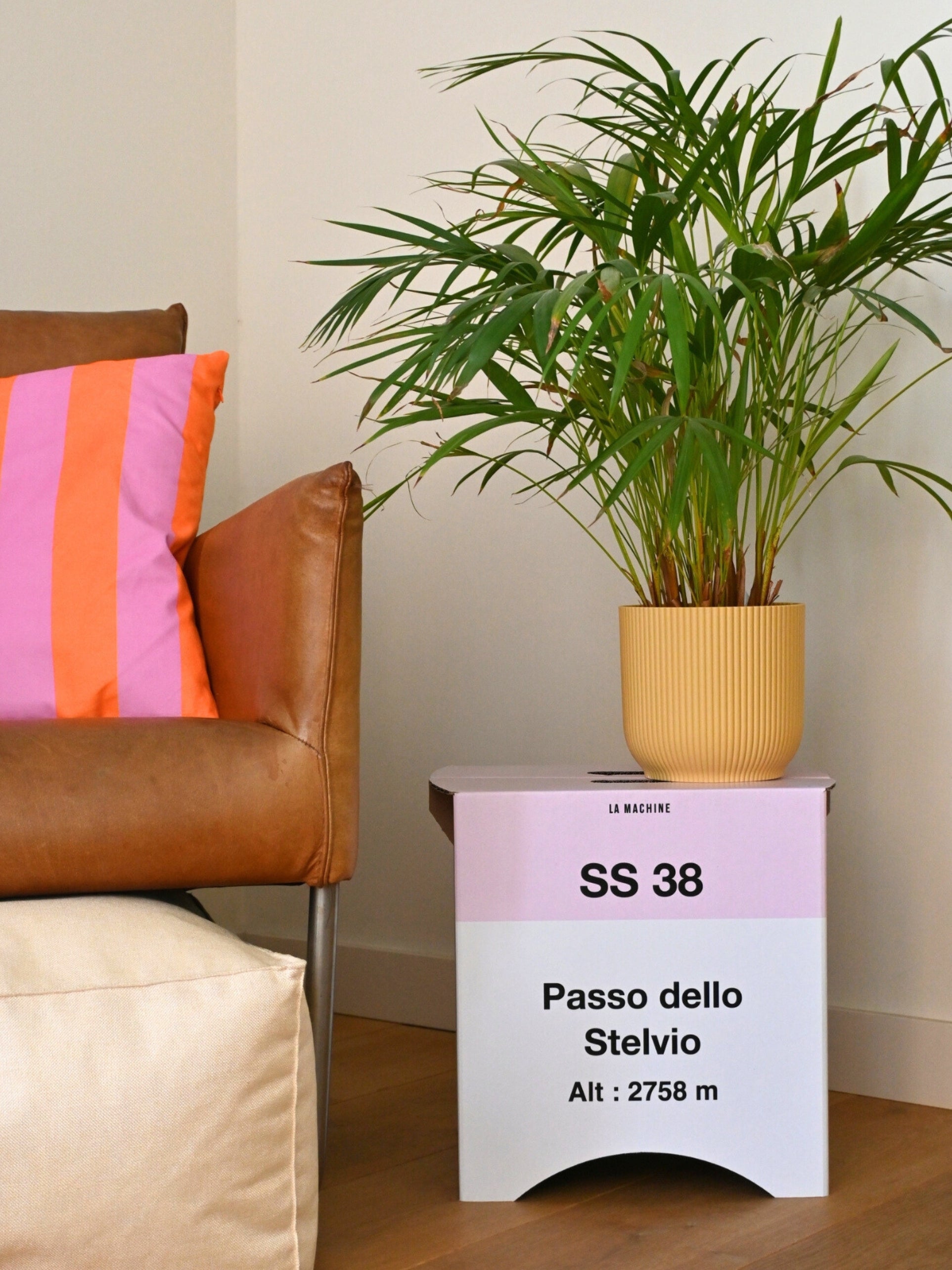 Passo dello Stelvio - 2-in-1 Stool & Sidetable