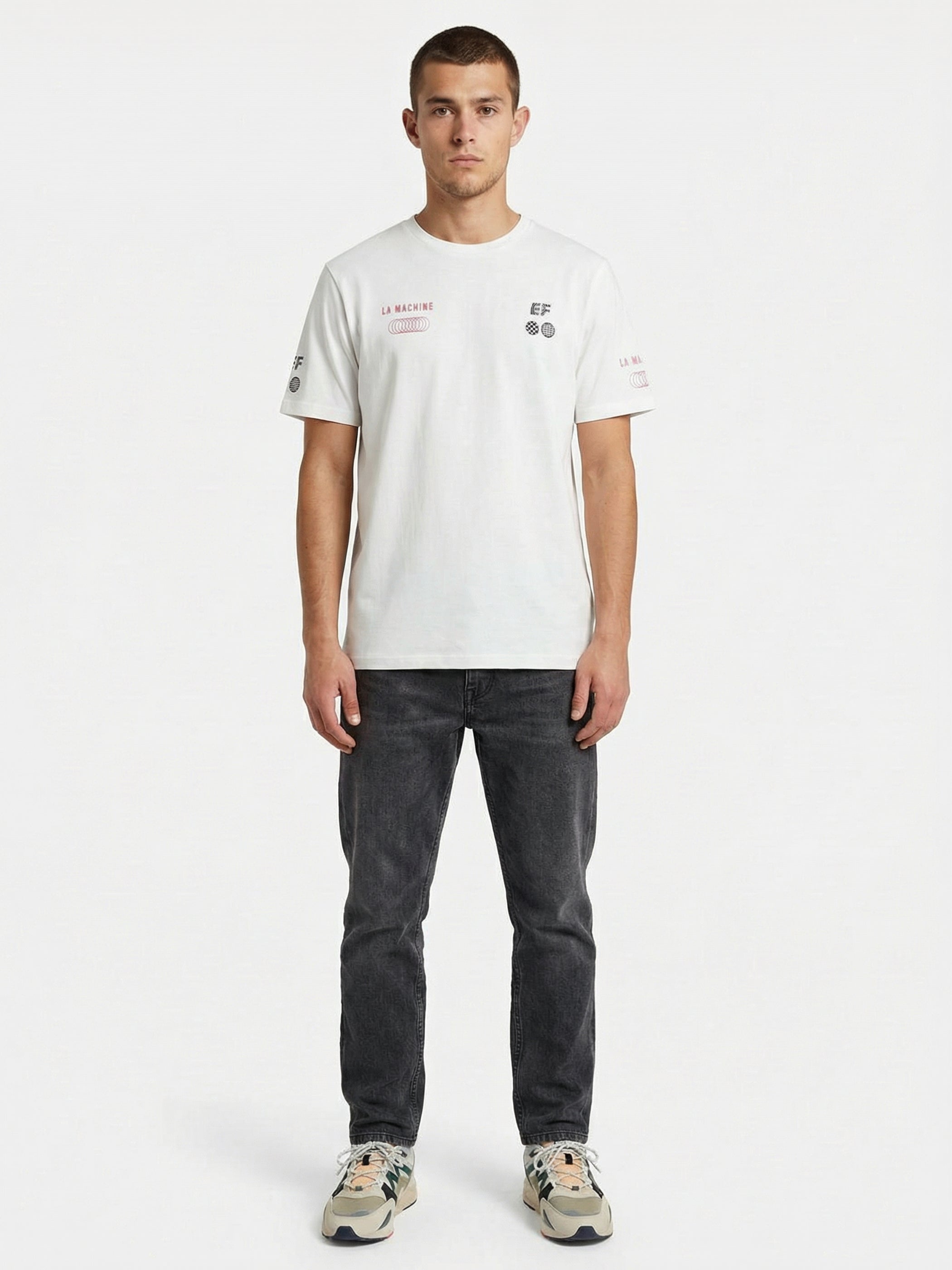 La Machine X EF Pro Cycling - Globe T-shirt - Off White