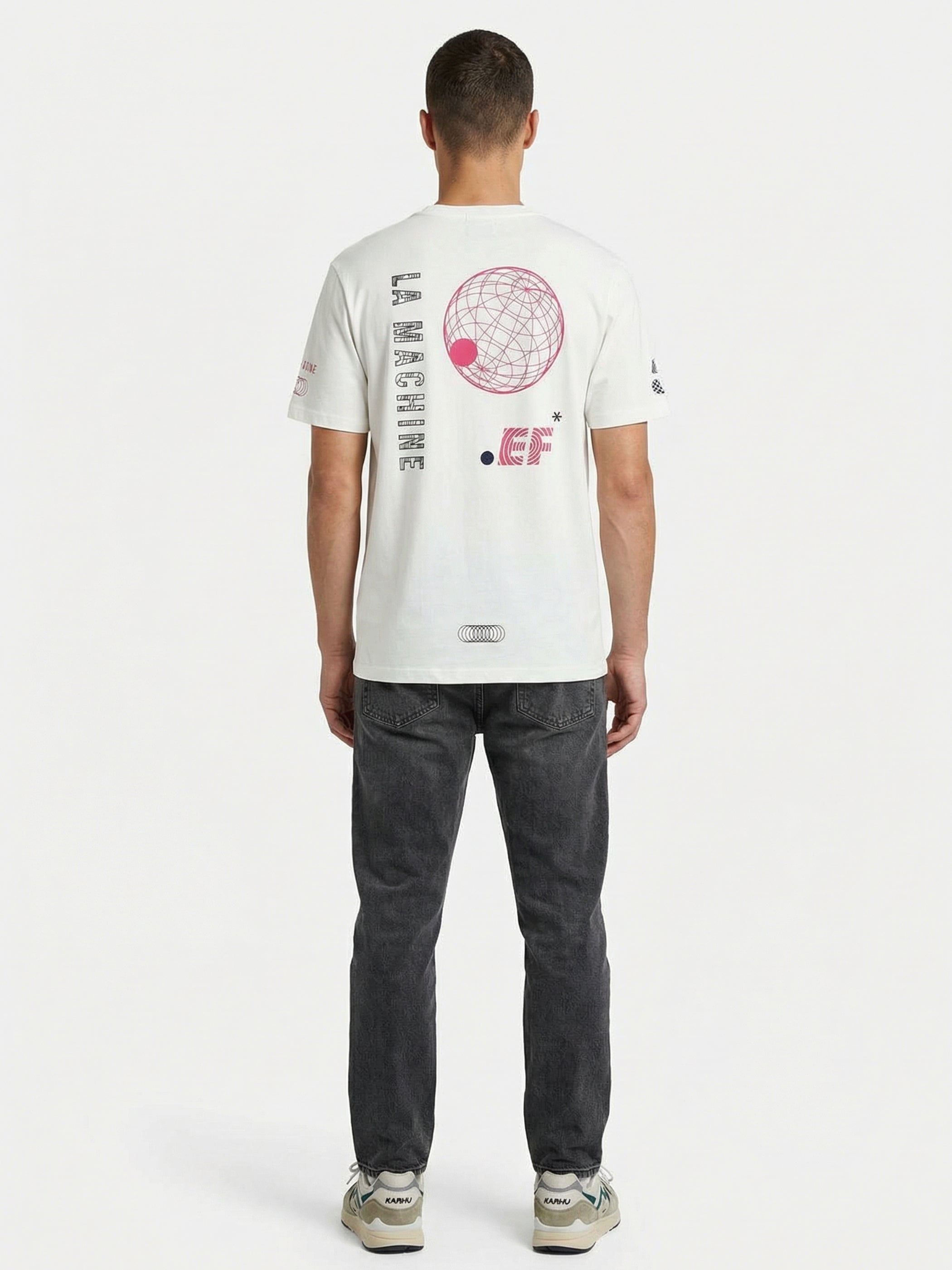 La Machine X EF Pro Cycling - Globe T-shirt - Off White