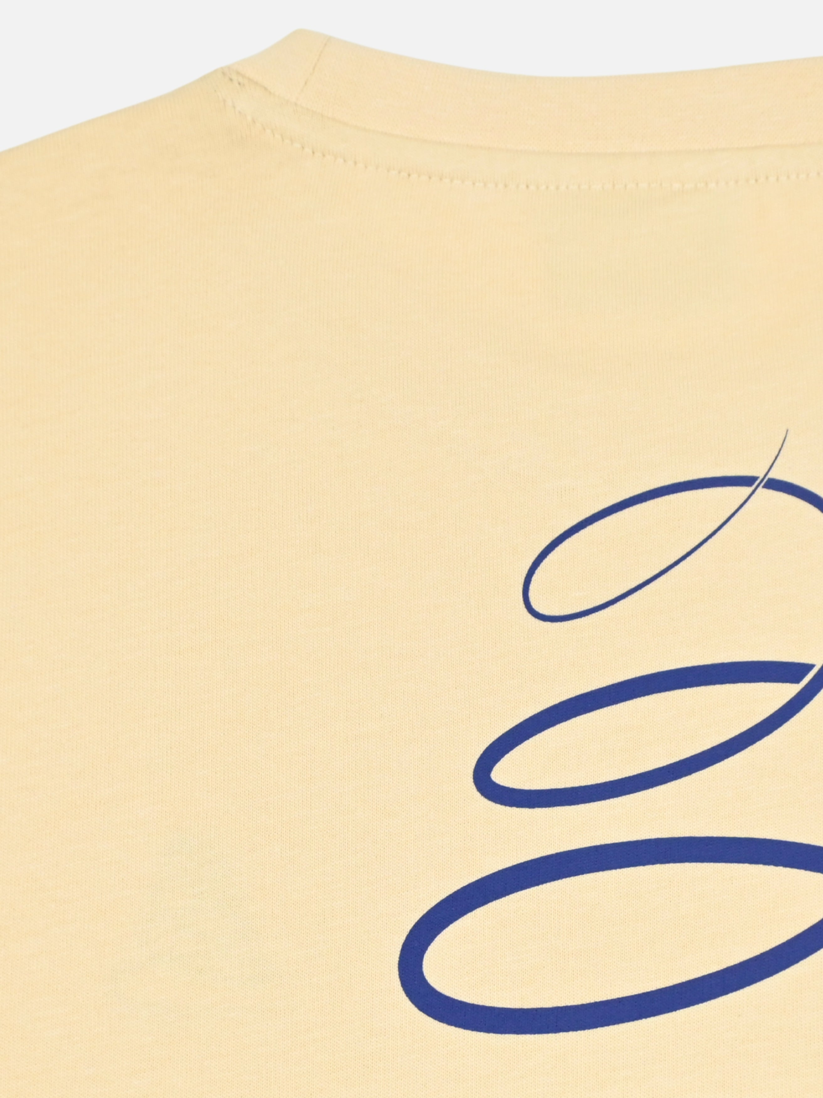 Detail view of the Créme de la Climb - Loose Fit - T-shirt by La Machine Cycle Club.