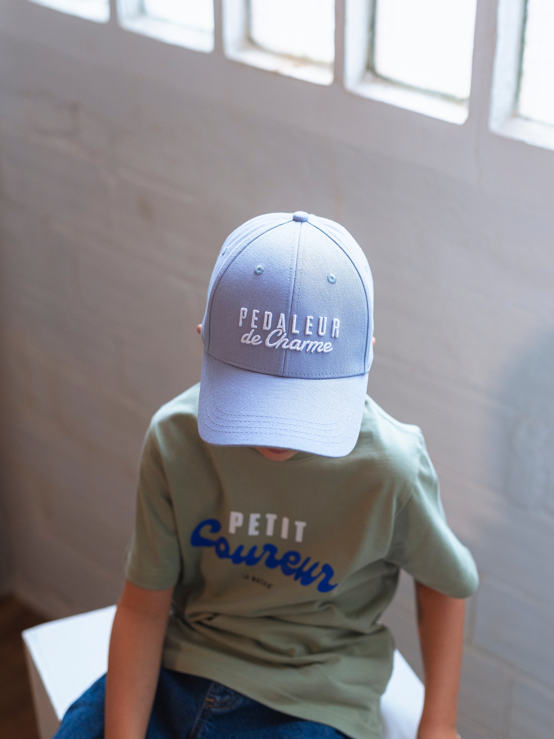 The Petit - Pedaleur de Charme Cap by La Machine Cycle Club, shown from another angle.