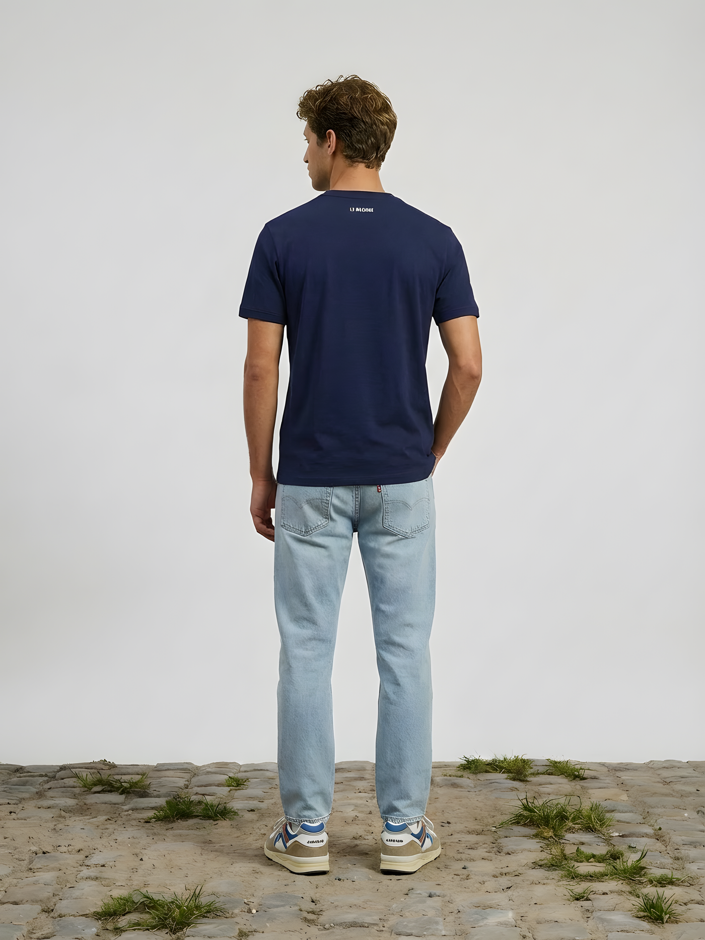 Grand Tours III stripes - Embroidered - T-shirt