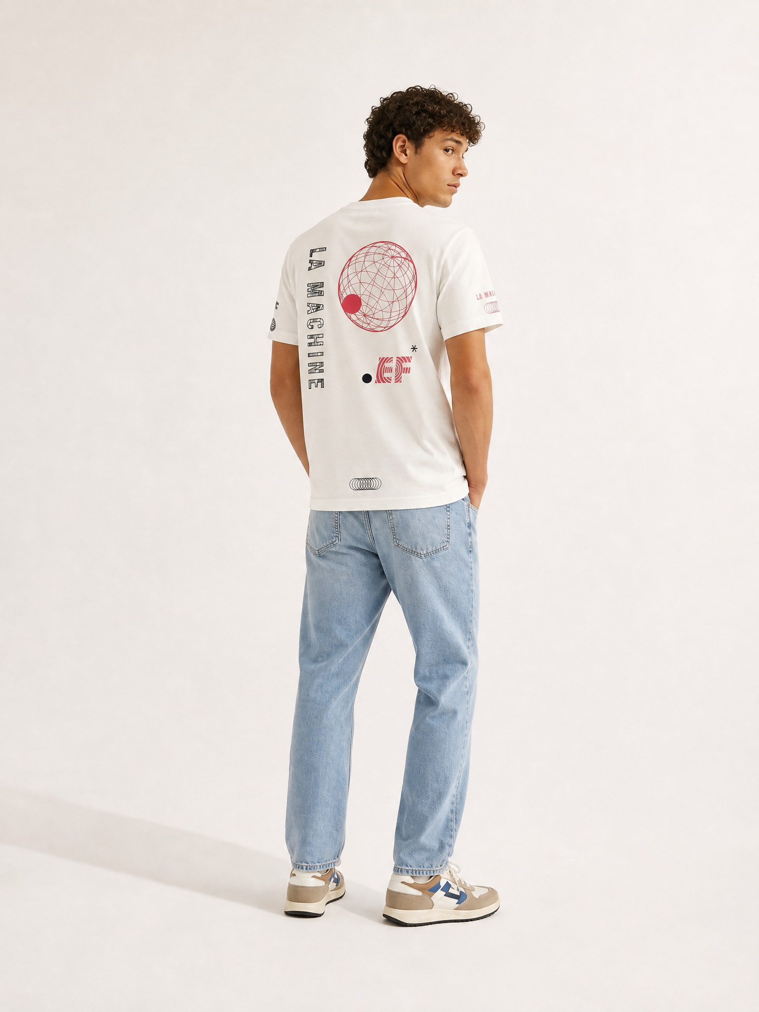 La Machine X EF Pro Cycling - Globe T-shirt - Off White