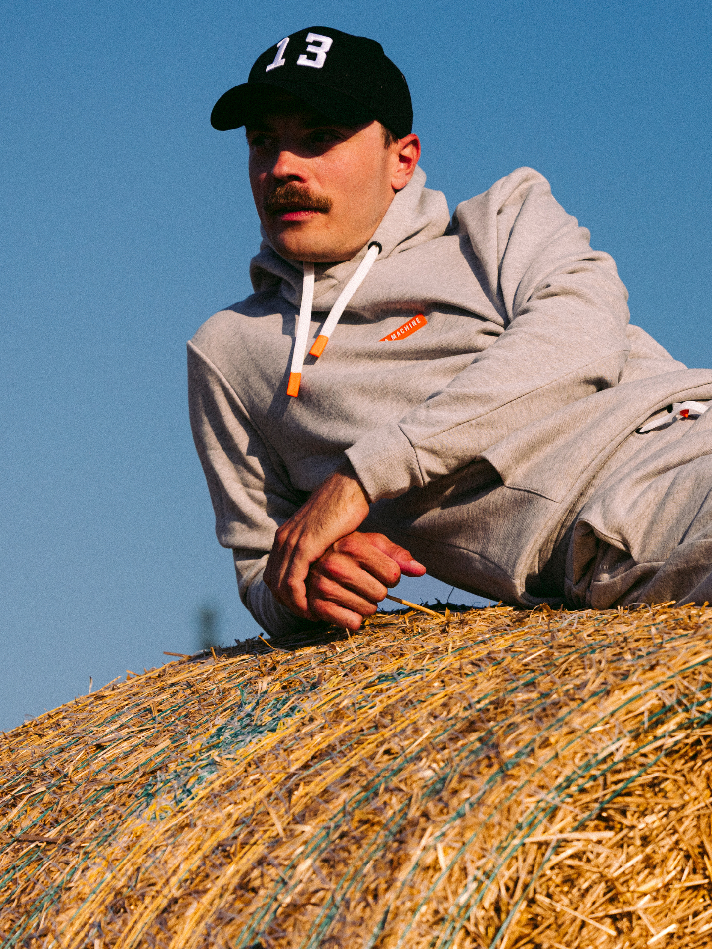 Beyond the bike - Hoodie - Melange Grey