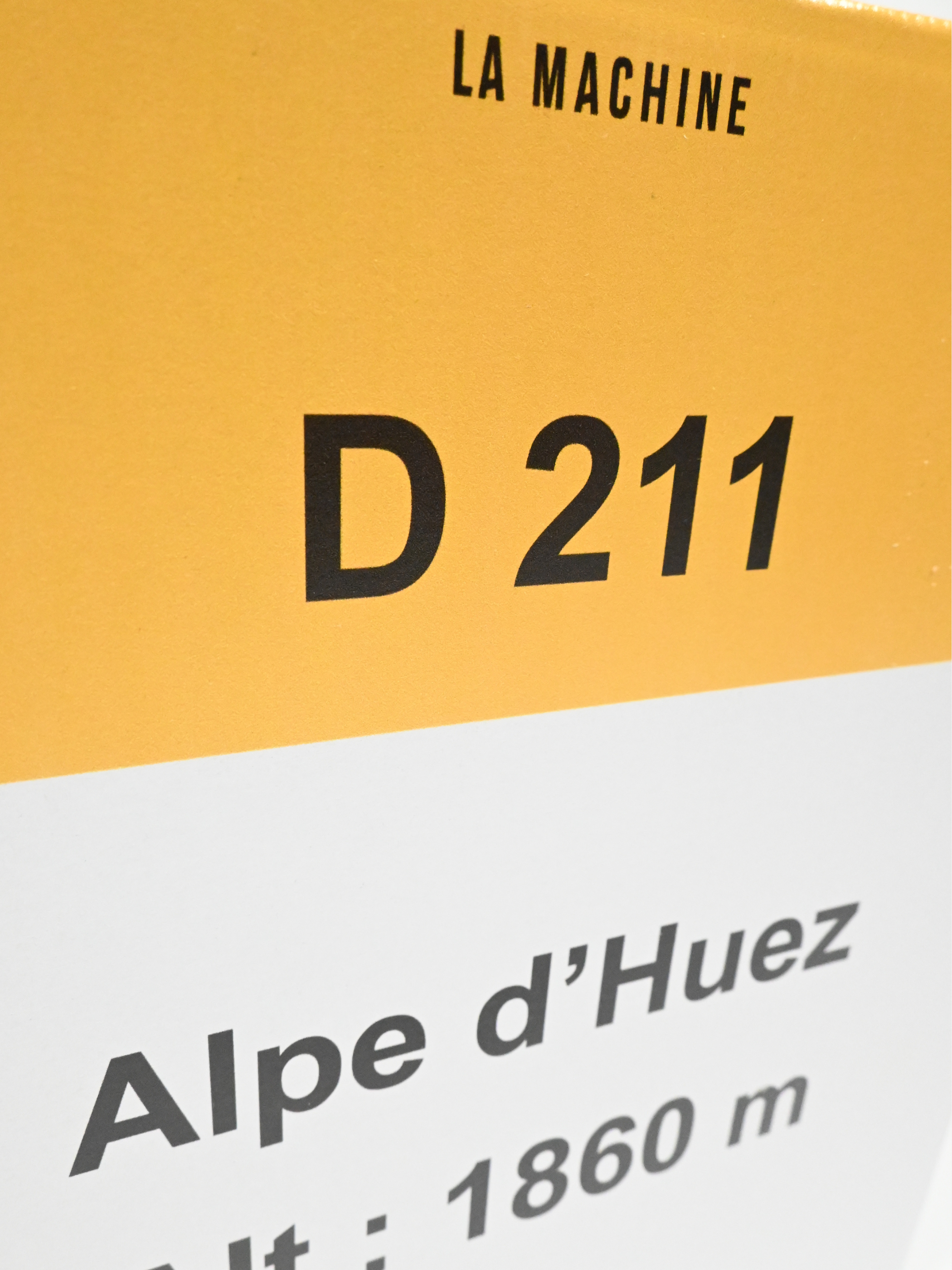 Alpe d'Huez - 2-in-1 Hocker & Beistelltisch