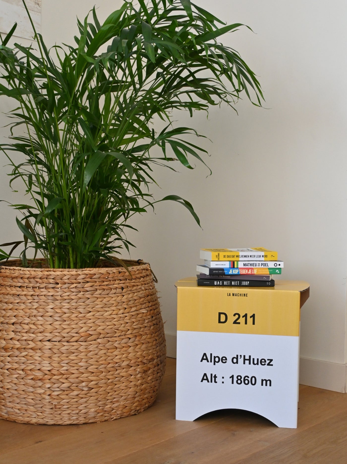 Alpe d' Huez - 2-in-1 Stool & Sidetable