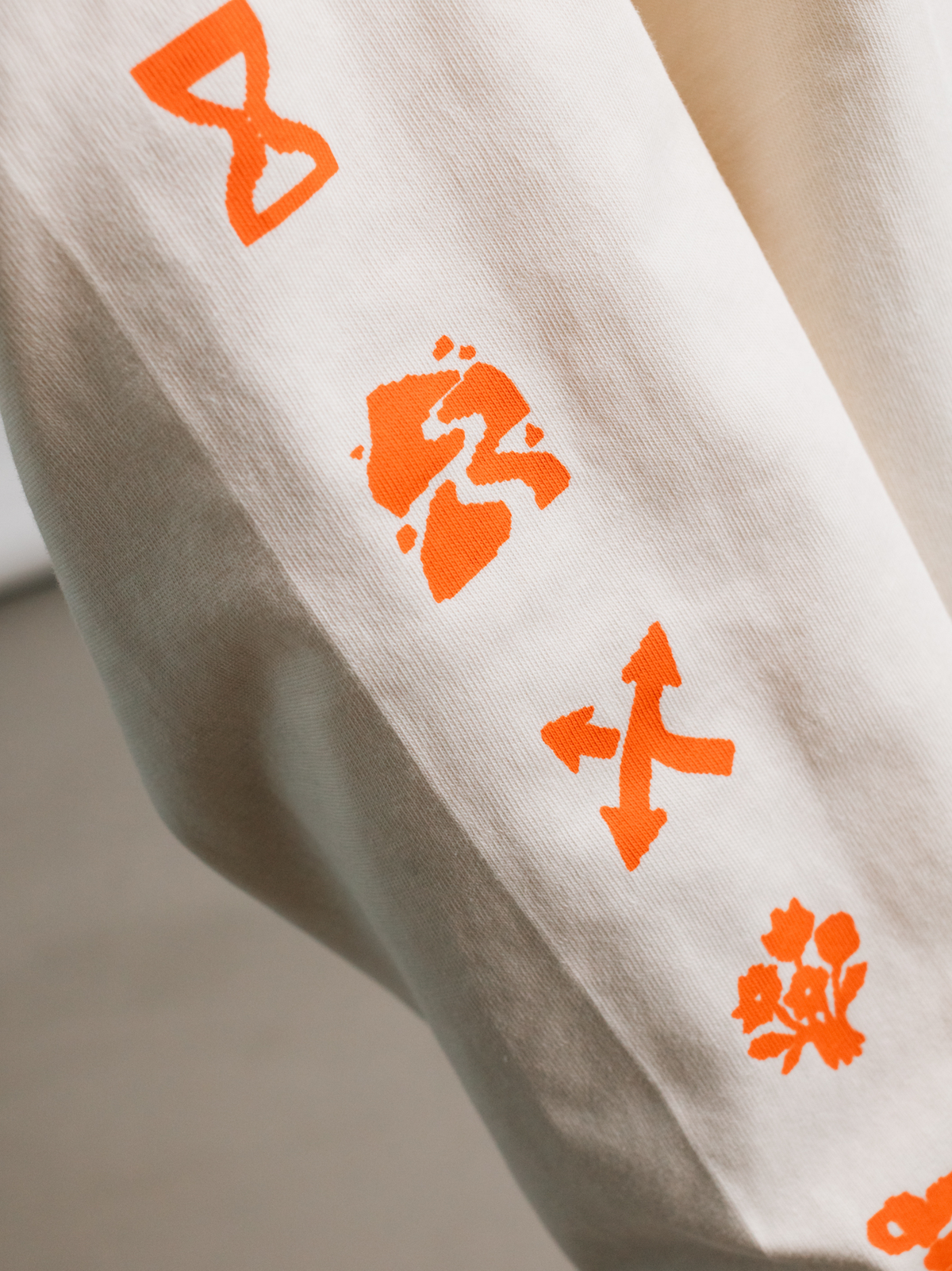 La Machine X Isadore - Eye - Loose Fit - Longsleeve - Beige
