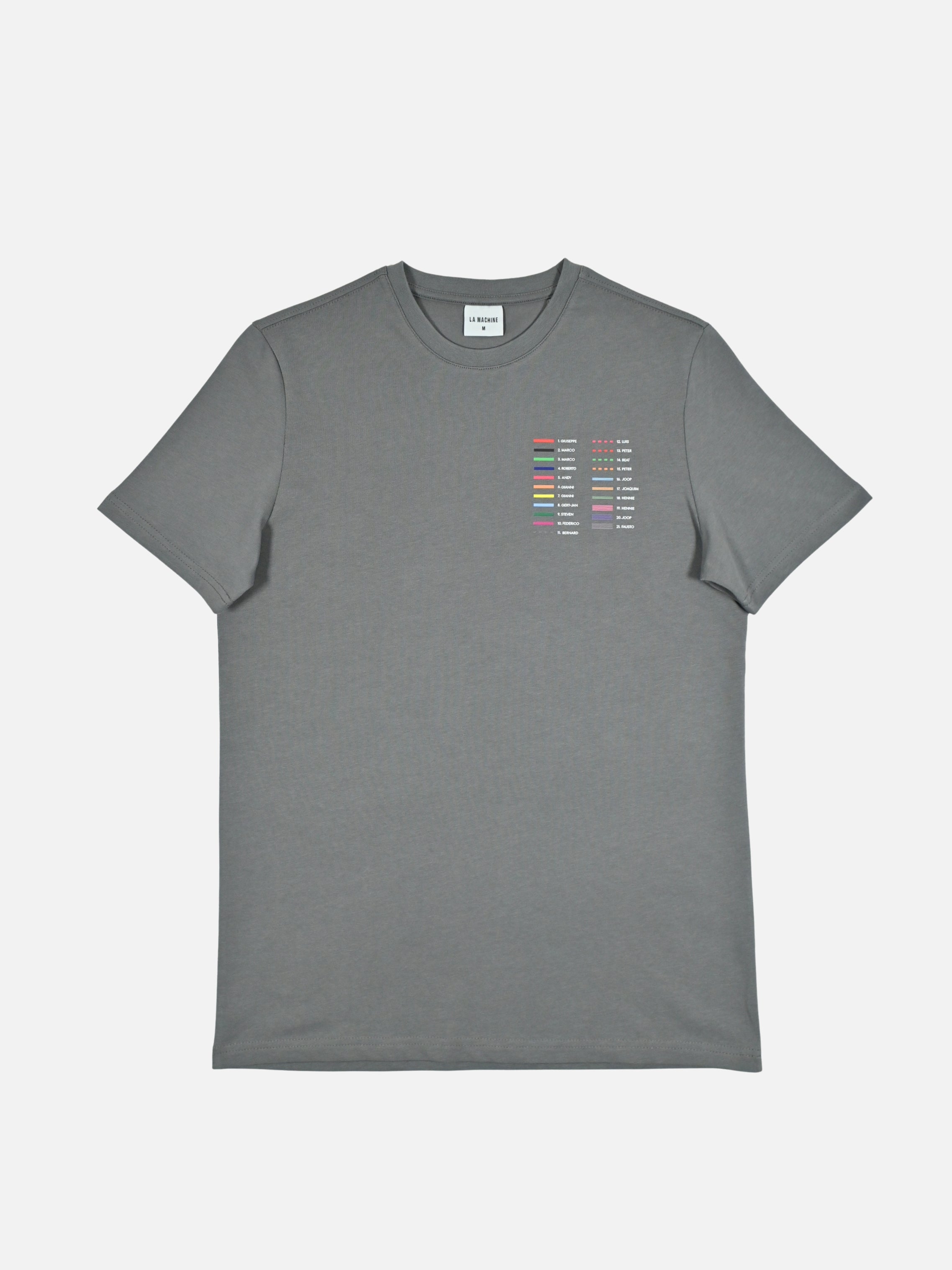 T-shirt Alpe d'Huez Subway gris acier de La Machine, au design plan de métro retraçant les 21 lacets et les noms des vainqueurs de l'ascension légendaire.