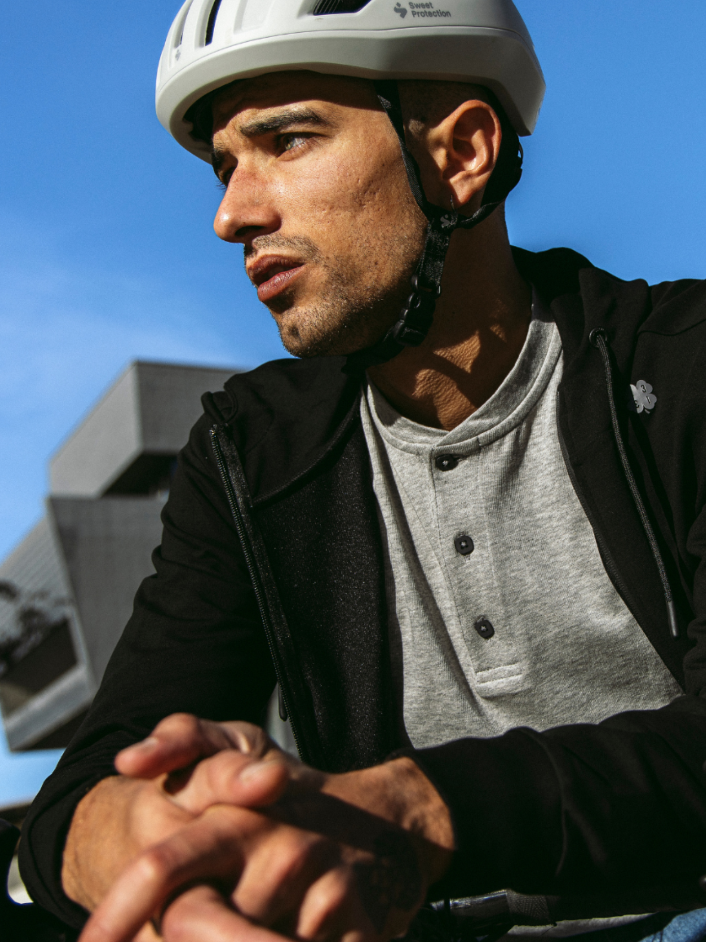 Additional view of the Le Pavé - Henley - Light Cobble Grey by La Machine Cycle Club.