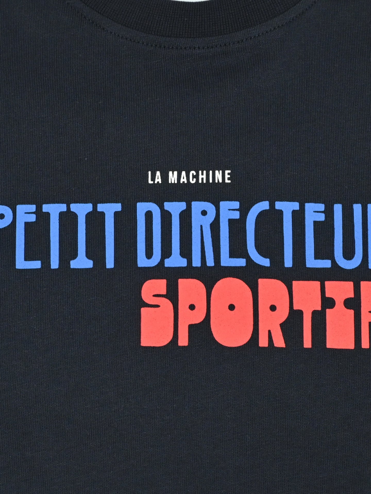 Detail view of the Petit - Petit Directeur Sportif - Long sleeve - Navy by La Machine Cycle Club.