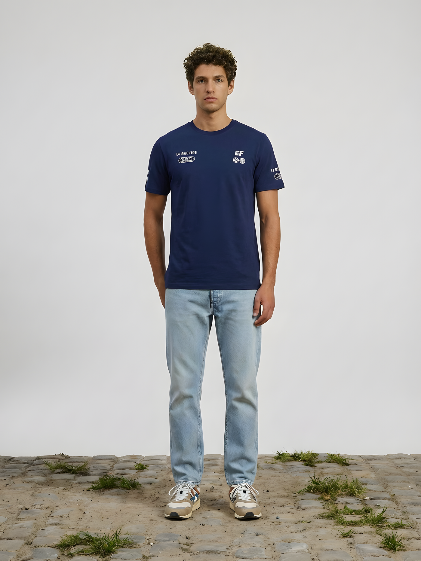 La Machine X EF Pro Cycling - Globe T-shirt - Dark Navy Blue